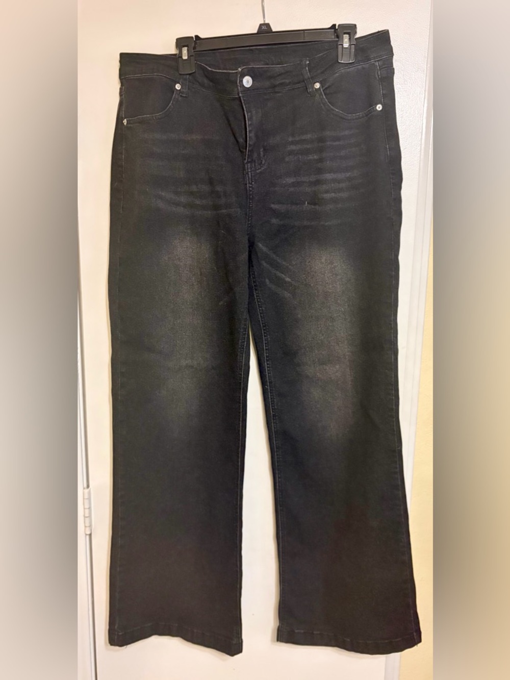 Women's Black Wide Leg Jeans